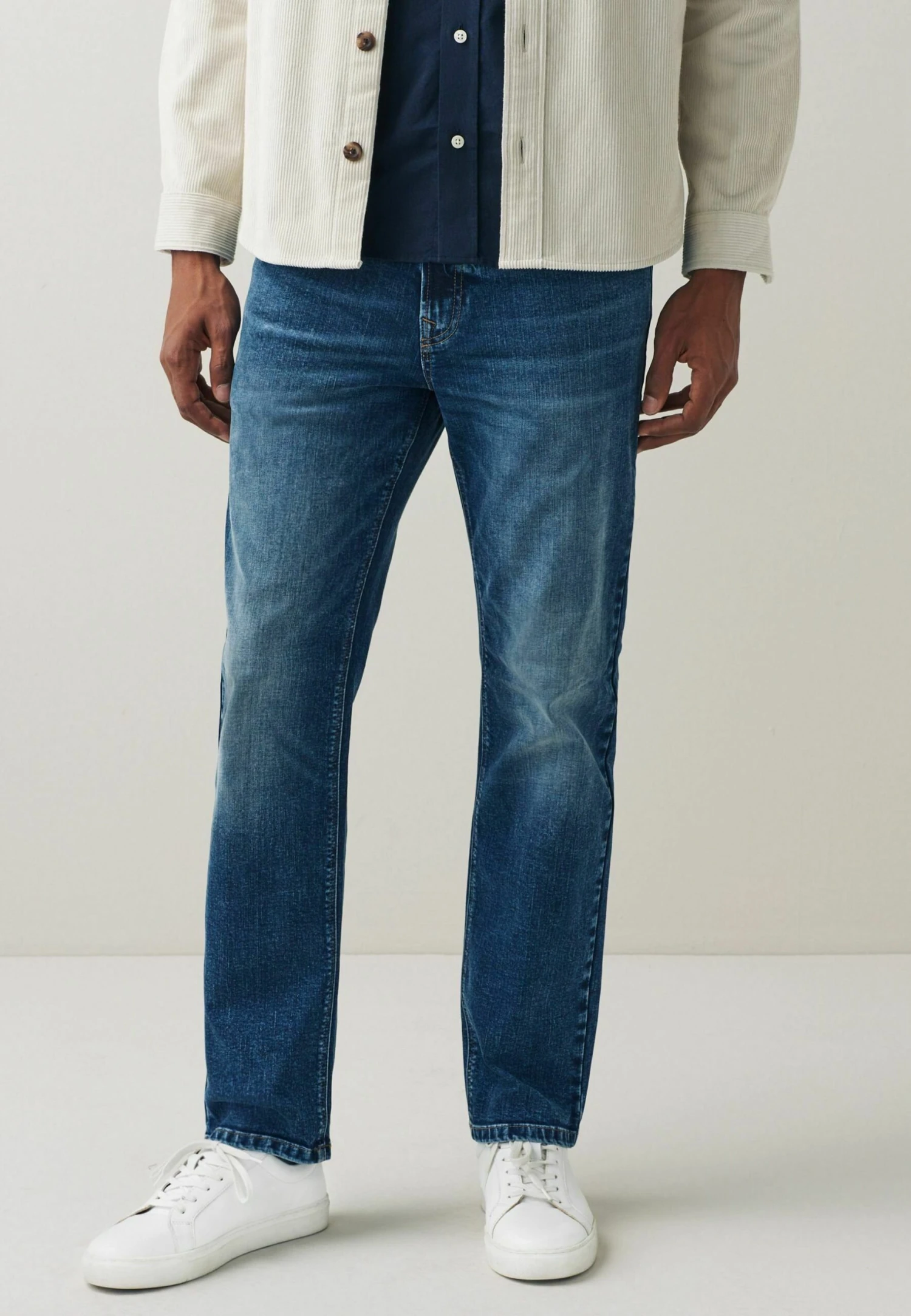 Next Essential Stretch - Straight Leg Jeans - Blue
