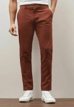 Next Stretch - Chino - Red