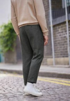 Next Nova Fides Formal- Chino - Grey