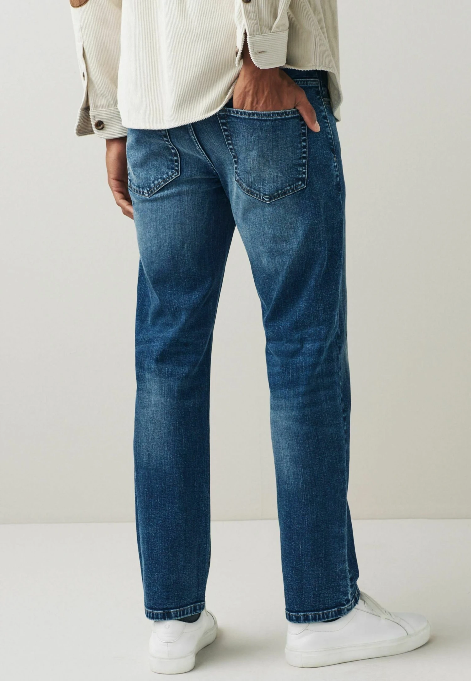 Next Essential Stretch - Straight Leg Jeans - Blue - Afbeelding 2