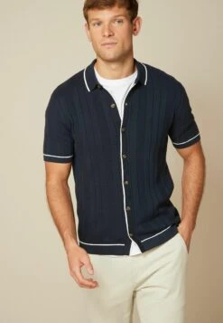 Next Geo Button-Through Standard - Vest - Navy Texture